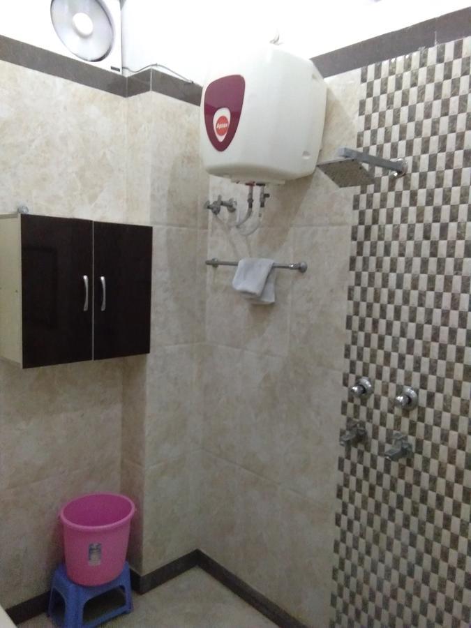 سونيبات Primrose Hotel And Restaurant المظهر الخارجي الصورة