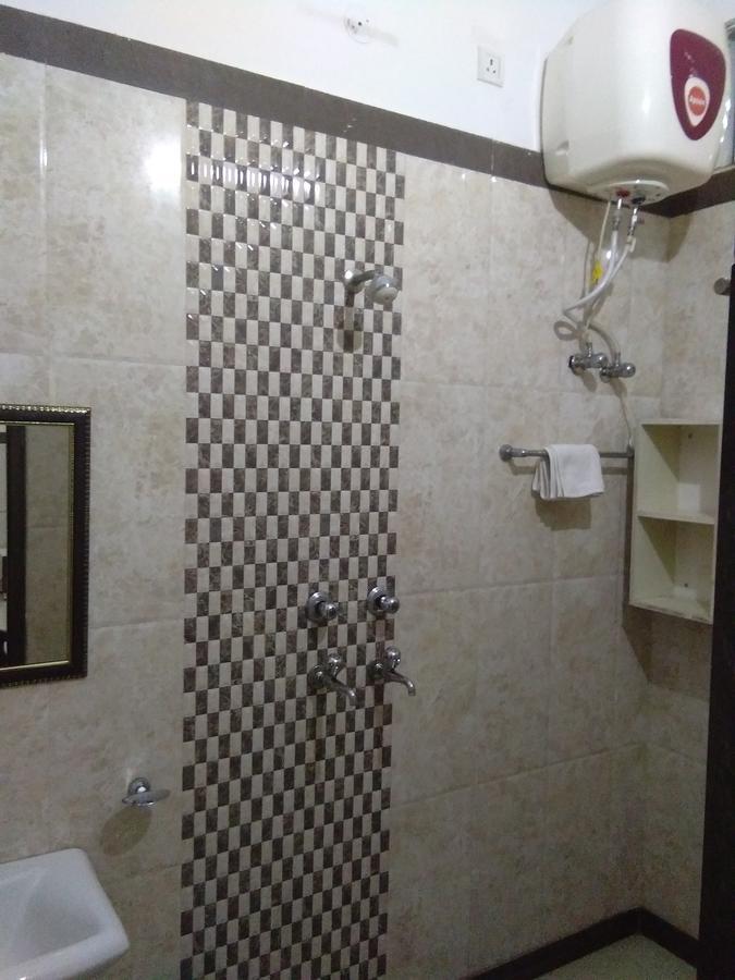 سونيبات Primrose Hotel And Restaurant المظهر الخارجي الصورة