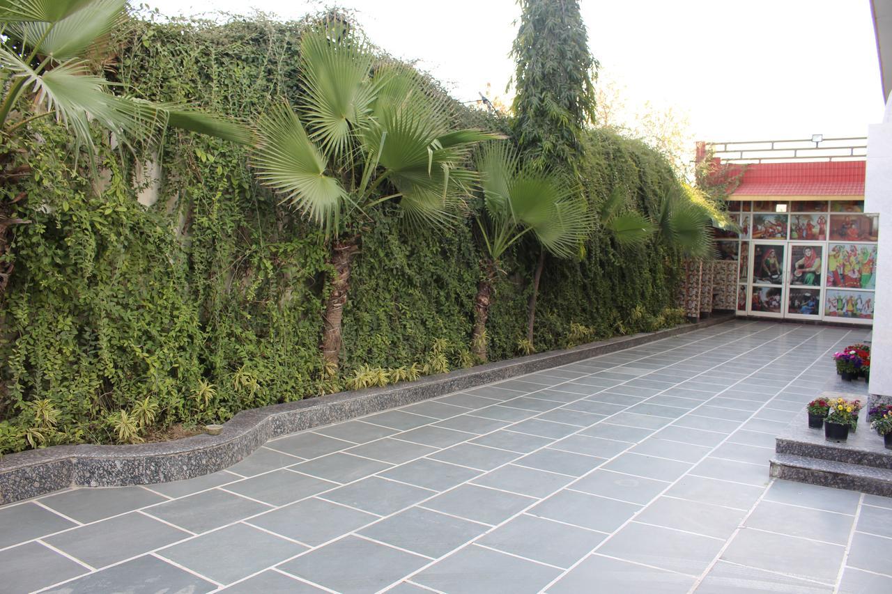 سونيبات Primrose Hotel And Restaurant المظهر الخارجي الصورة